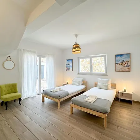 Charming House With Pool And Close To Beaches #1946 *