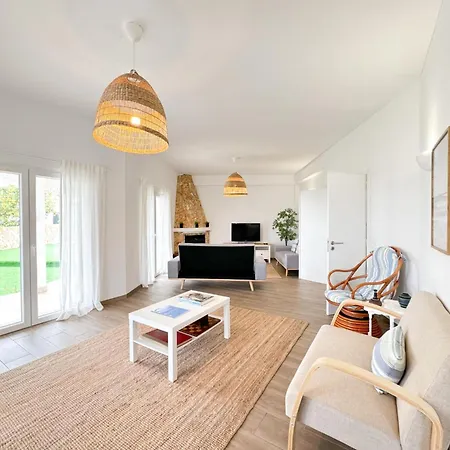 Charming House With Pool And Close To Beaches #1946 Διαμέρισμα *