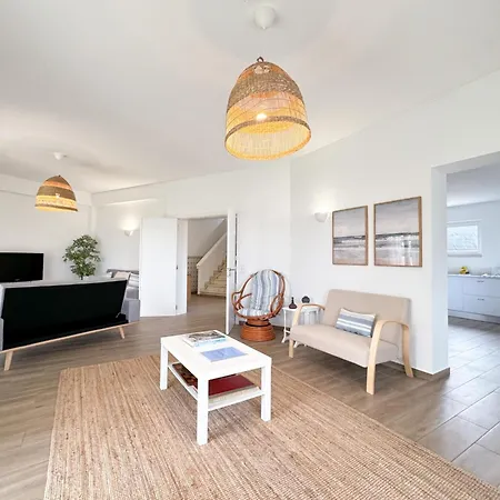Charming House With Pool And Close To Beaches #1946 Лагуш