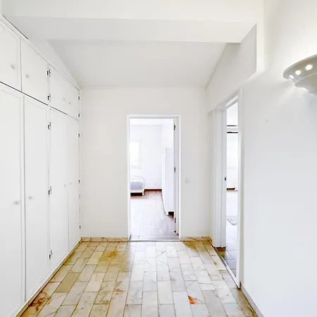 Διαμέρισμα Charming House With Pool And Close To Beaches #1946 *