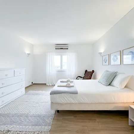 Charming House With Pool And Close To Beaches #1946 Apartment