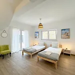 Charming House With Pool And Close To Beaches #1946 *