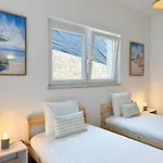 شقة Charming House With Pool And Close To Beaches #1946