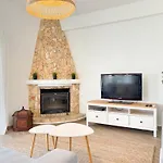 Charming House With Pool And Close To Beaches #1946 شقة لاغوس