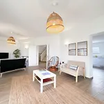 Charming House With Pool And Close To Beaches #1946 لاغوس