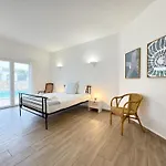 Charming House With Pool And Close To Beaches #1946 شقة لاغوس